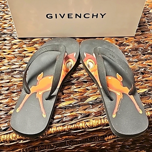Givenchy Shoes - Givenchy Tong Favelas
